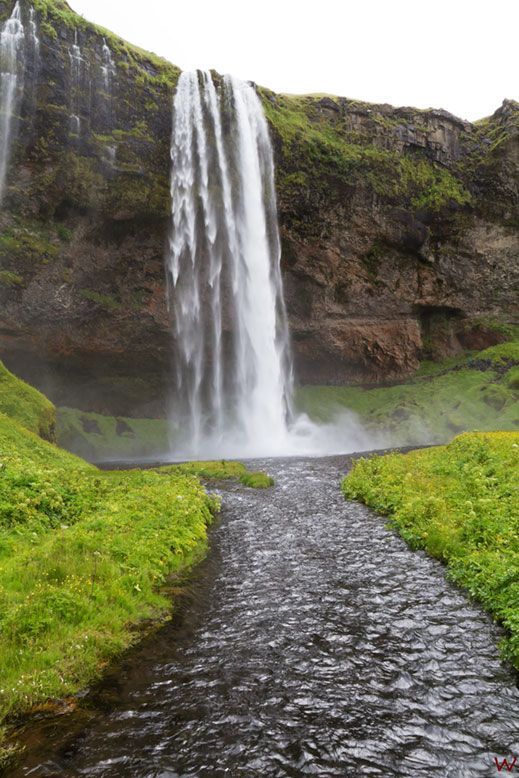 Seljalandsfoss en el Sur de Islandia