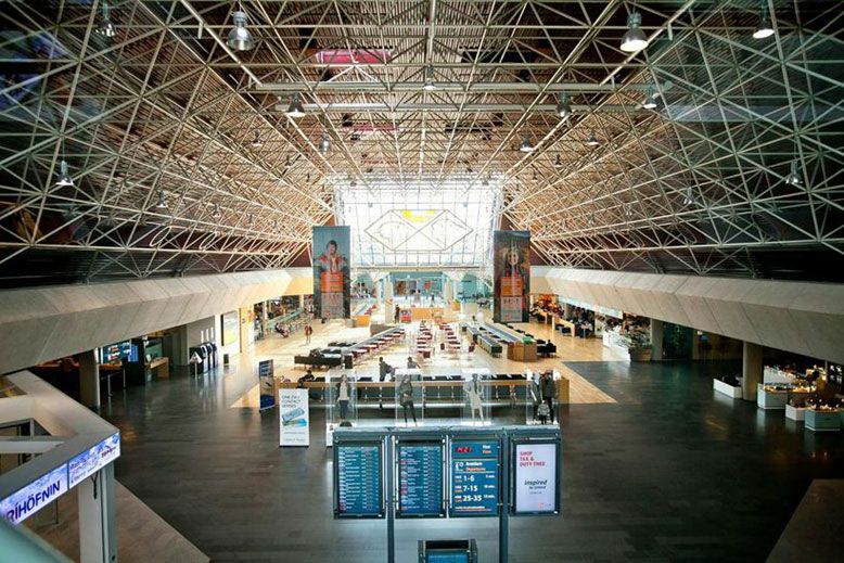 Cómo ir del aeropuerto de Reikjavik al centro de la ciudad