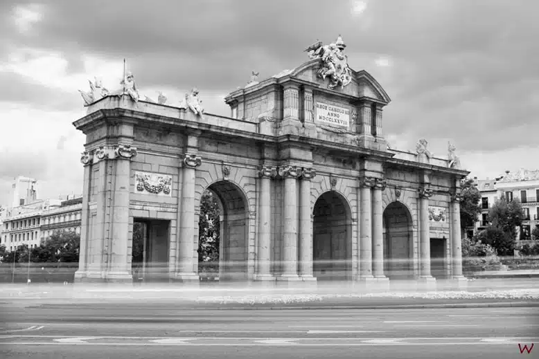 La Puerta de Alcalá, una de las entradas para ver El Retiro en Madrid