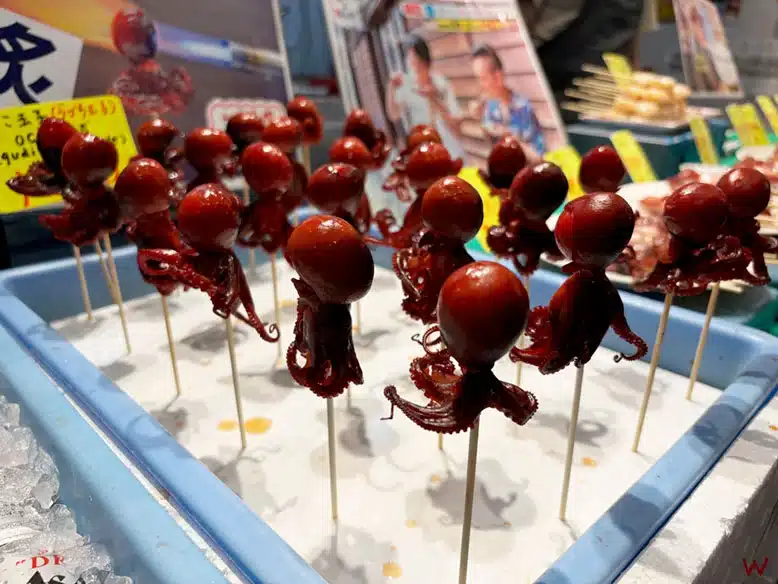 Pulpitos en el Mercado de Nishiki, uno de los mejores lugares donde comer en Kioto