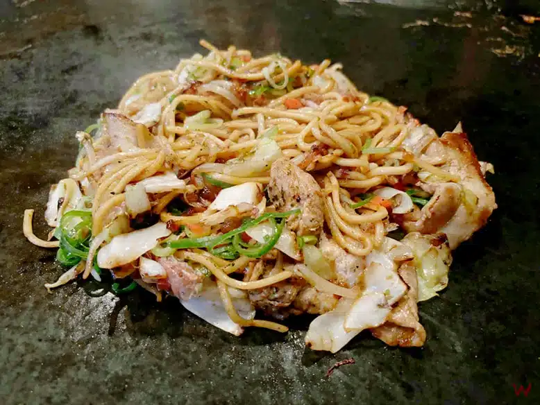 Yakisoba en uno de los mejores restaurantes de Kioto