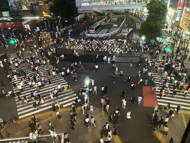 El cruce de Shibuya es uno de los pasos de cebra más famosos del mundo