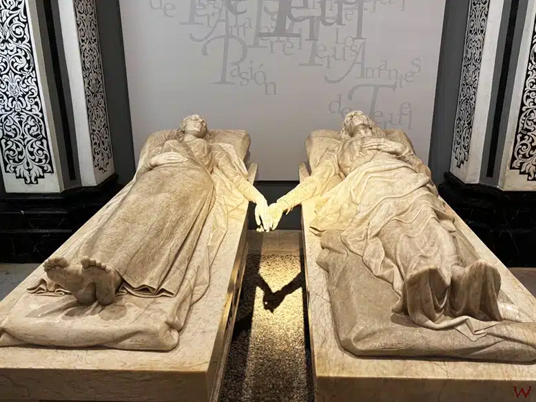 La escultura de los Amantes de Teruel, algo que ver en Teruel en un fin de semana