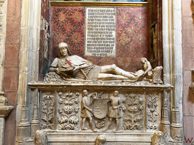 La escultura del Doncel en la Catedral de Sigüenza, uno de los lugares que ver en Sigüenza en un día