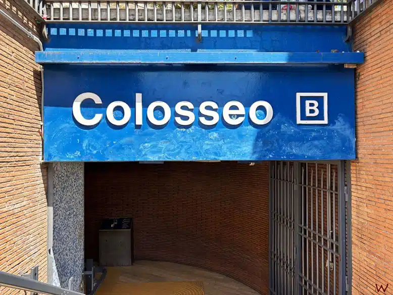 Colosseo es una de las estaciones más importantes del metro de Roma