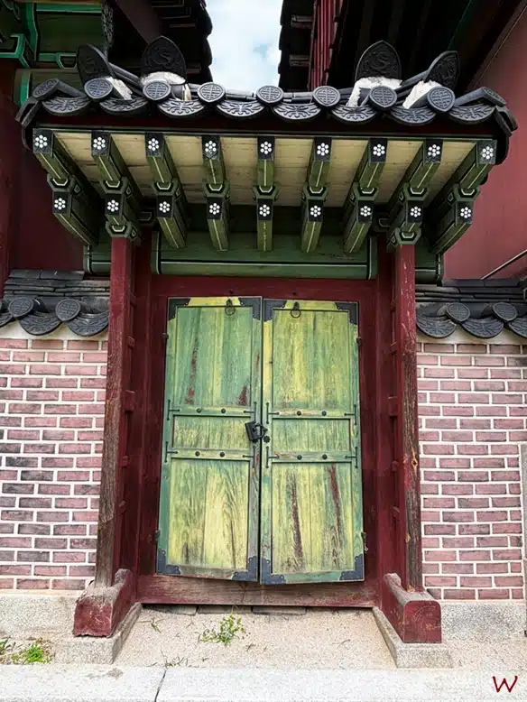 El interior del palacio Changdeokgung de Seúl