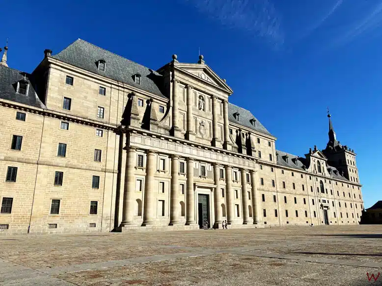 Puerta principal del Monasterio de El Escorial