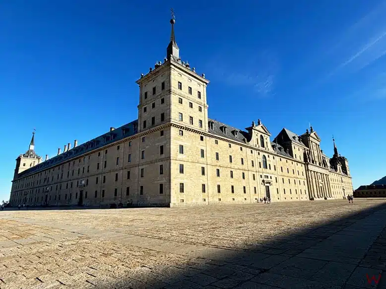 Visitar el Monasterio de El Escorial, lo mejor que hacer en Madrid