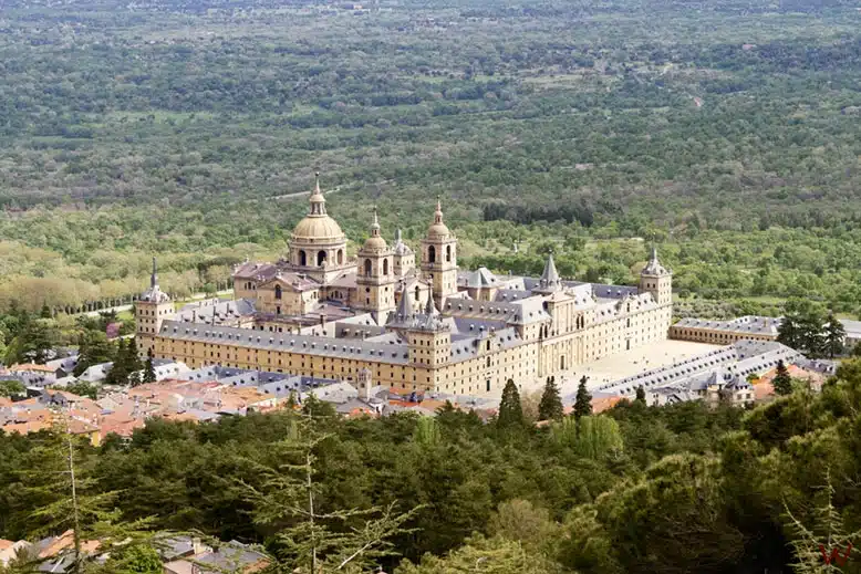 El Monasterio de El Escorial desde el Monte Abantos