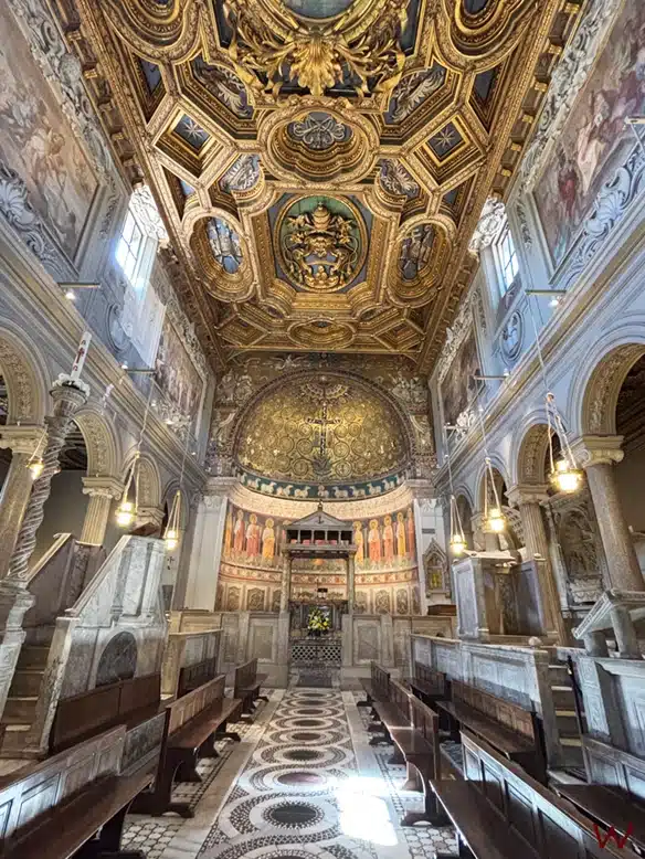 La Iglesia de San Clemente, una de las iglesias más bonitas de Roma