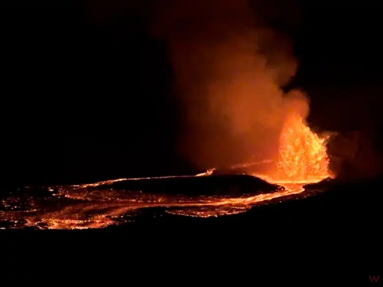 Fuente de lava de la erupción del Kilauea en Hawaii