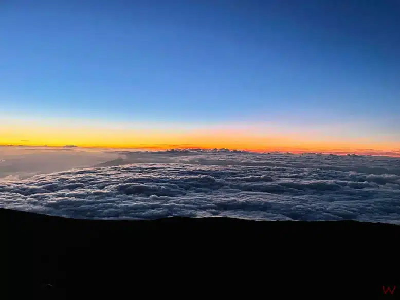 Atardecer en el volcán Haleakala, una de las mejores cosas que hacer en Maui